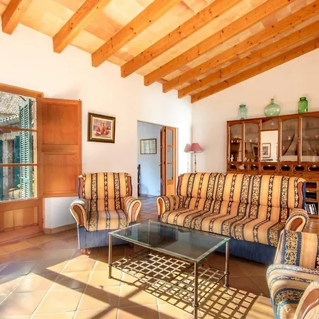 Sleeps 6 With Pool Air Con And Wifi *
