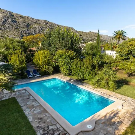 Villa Sleeps 6 With Pool Air Con And Wifi *